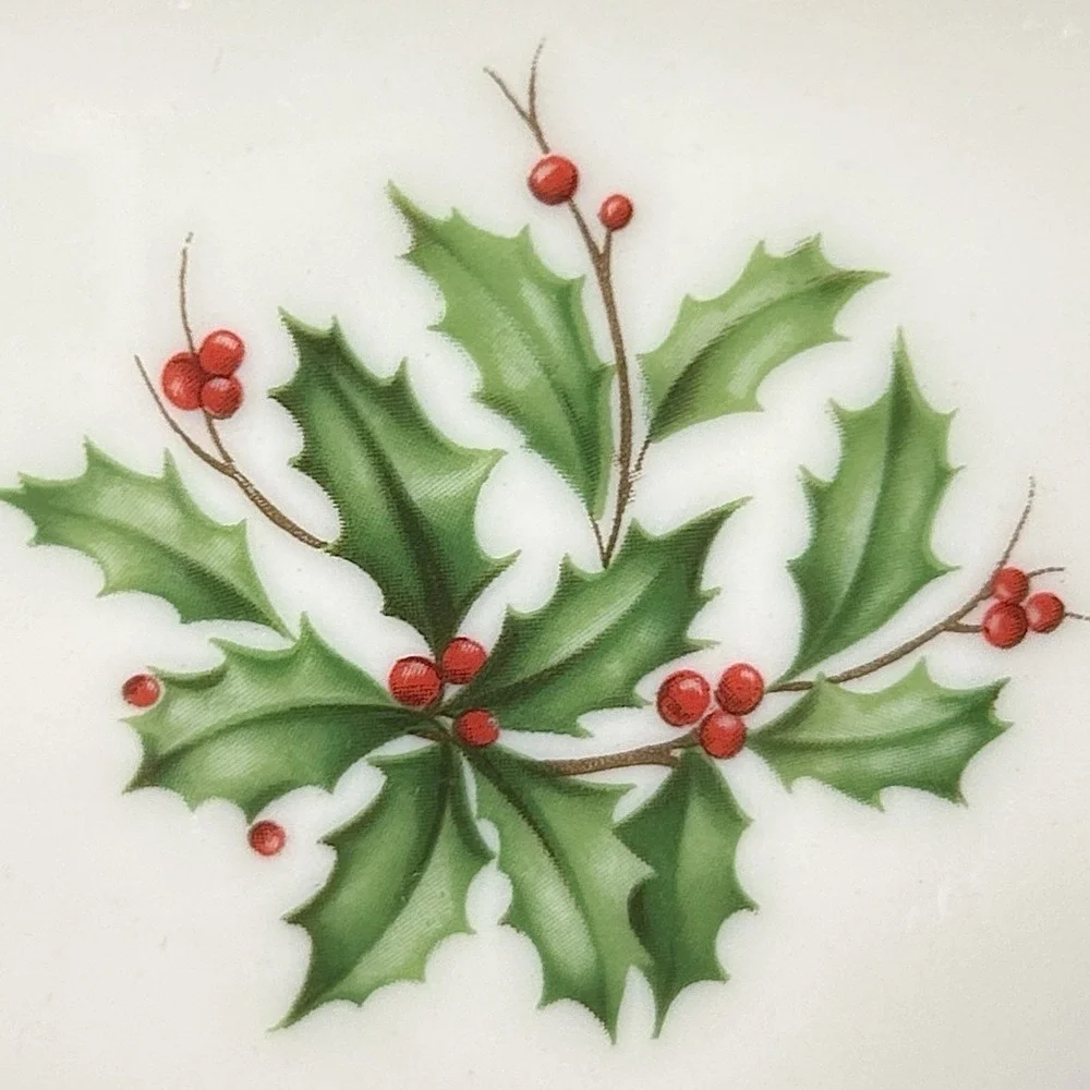 LENOX Holiday Holly Berry Footed Candy Nut Bowl Gold Trim Christmas China USA